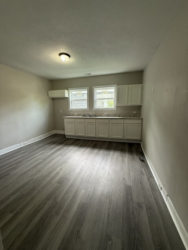 Foto del edificio - 537 17th St SW