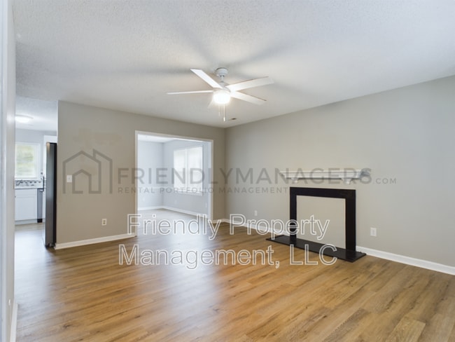 Foto del edificio - 4715 Eagle Rock Rd