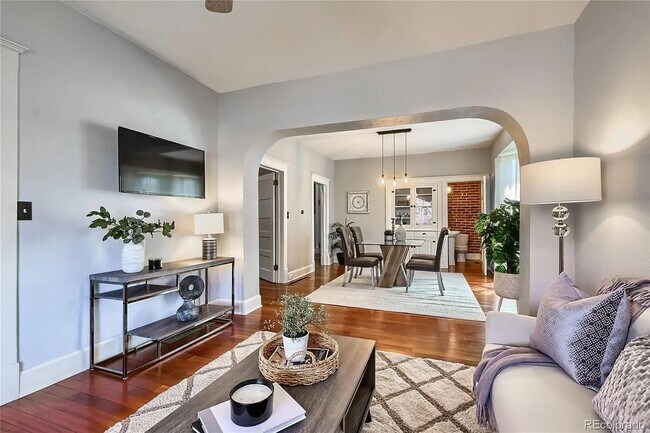 Foto del edificio - 4188 Winona Ct