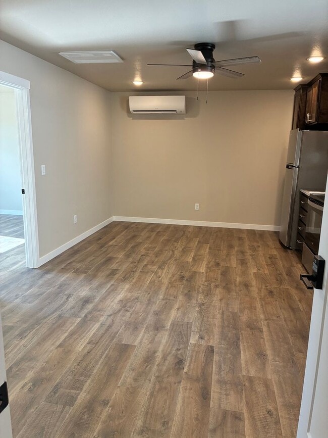 Building Photo - 7869 Houston Lp