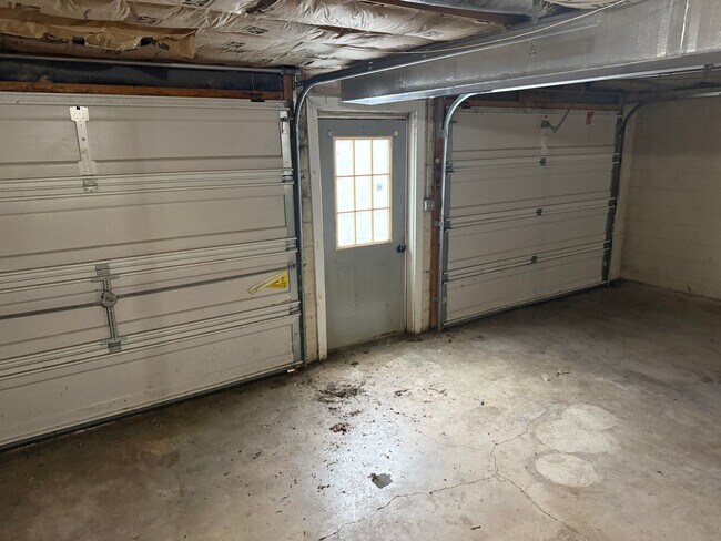 Building Photo - 3 Bedroom 2 Bathroom Fully Furnished Home in Greeneville, TN