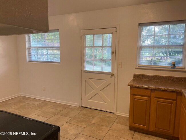 Foto del edificio - 815 La Marche Dr