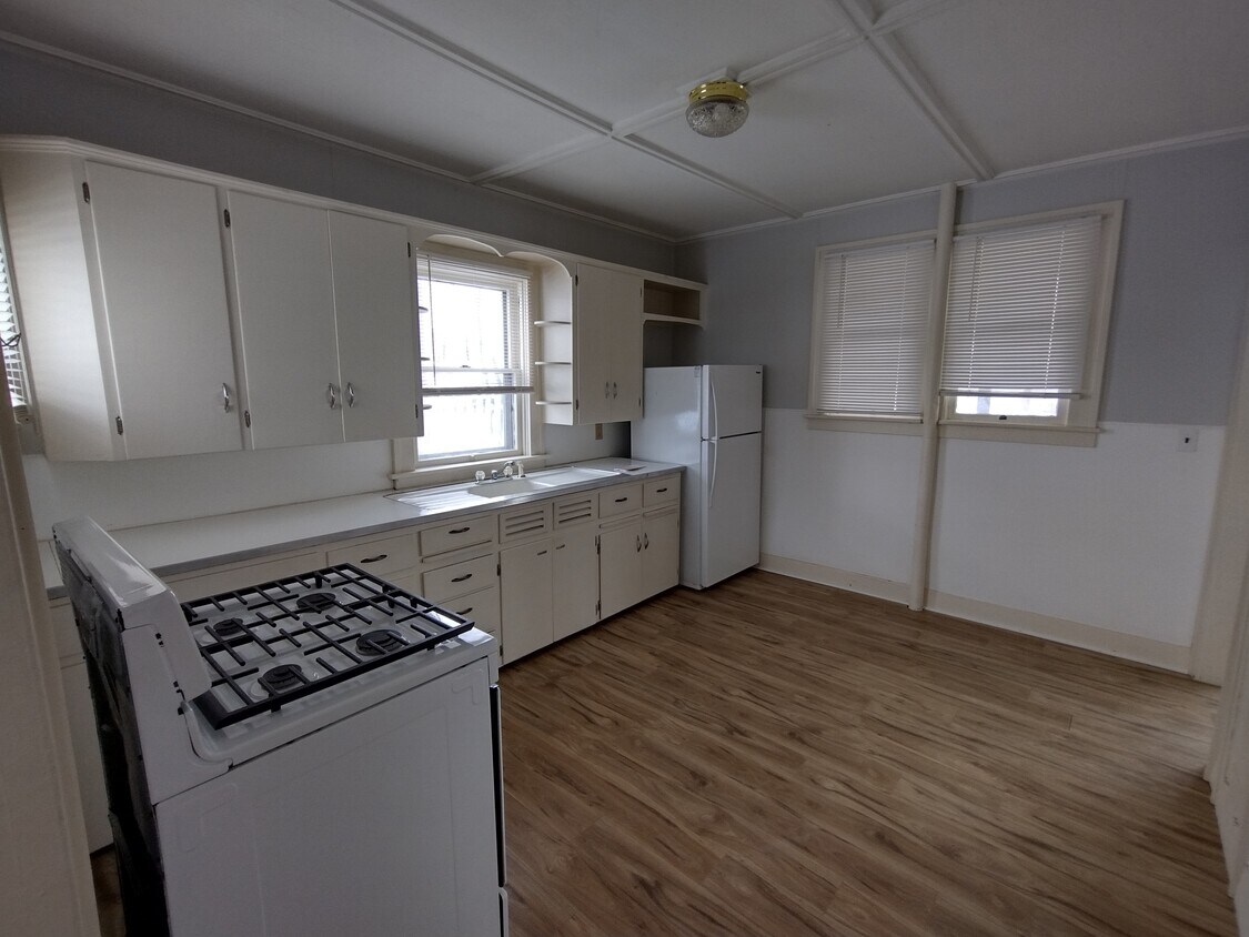 246 W 6th St Unit 1, Oswego, NY 13126 Apartments in Oswego, NY