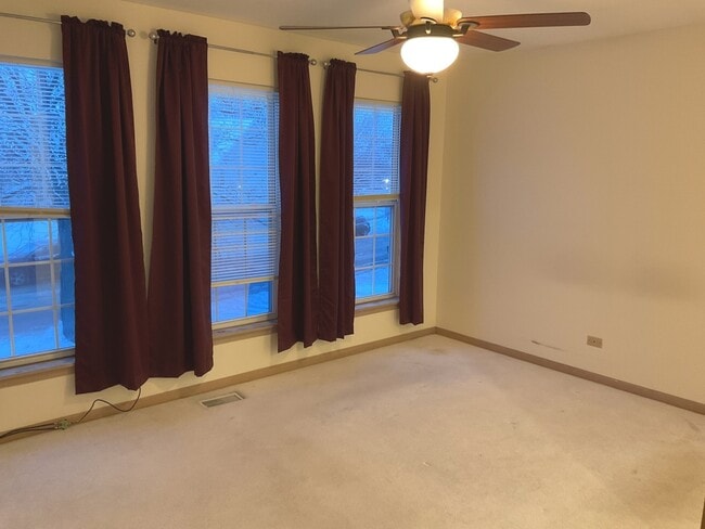 Foto del edificio - 2196 Rossiter Pkwy