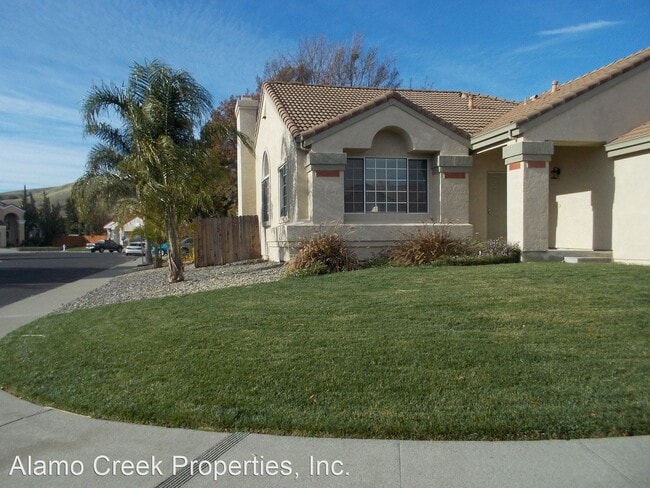 Building Photo - 3 br, 2 bath House - 212 Laurelwood Way