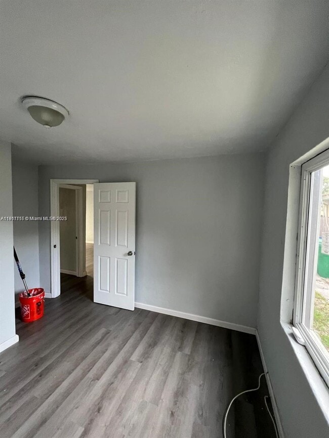 Building Photo - 2864 NW 6th Ct