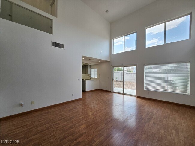 Building Photo - 728 Ribbon Grass Ave