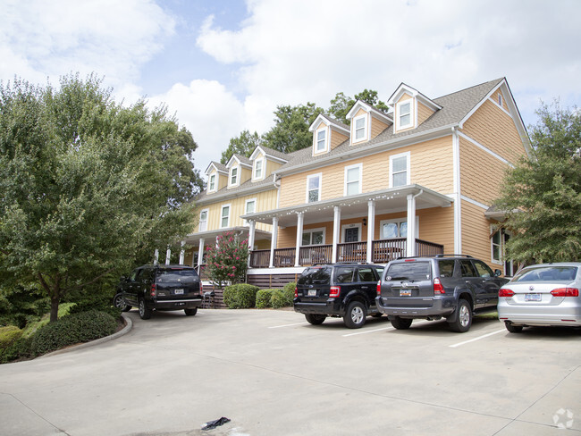 Building Photo - North Avenue Cottages