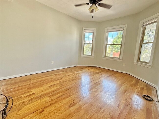 Foto del edificio - 184 Boston St