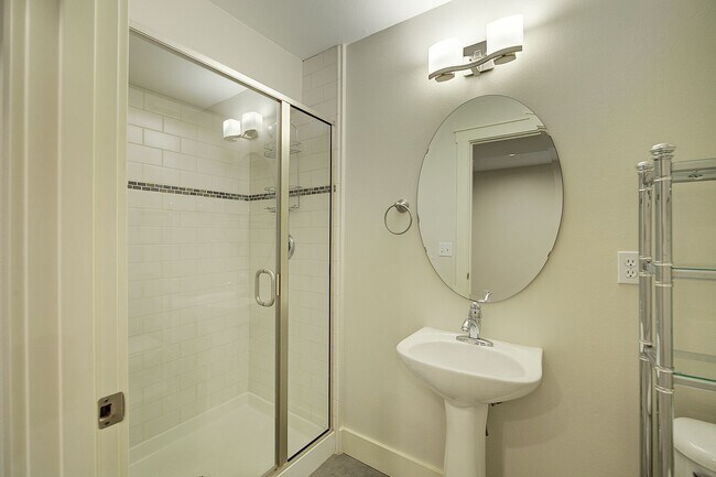 Foto del edificio - 3Bd/3.25Ba Kirkland Townhome