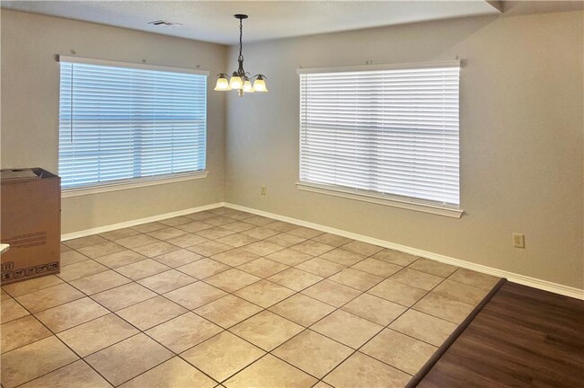 Building Photo - 2839 N Cassius Ln
