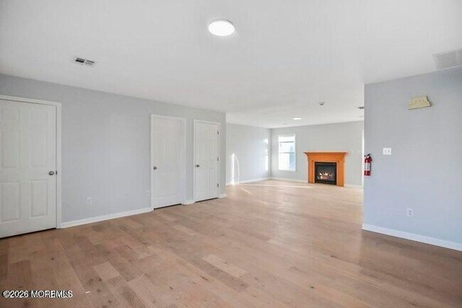 Foto del edificio - 410 Bayview Ave