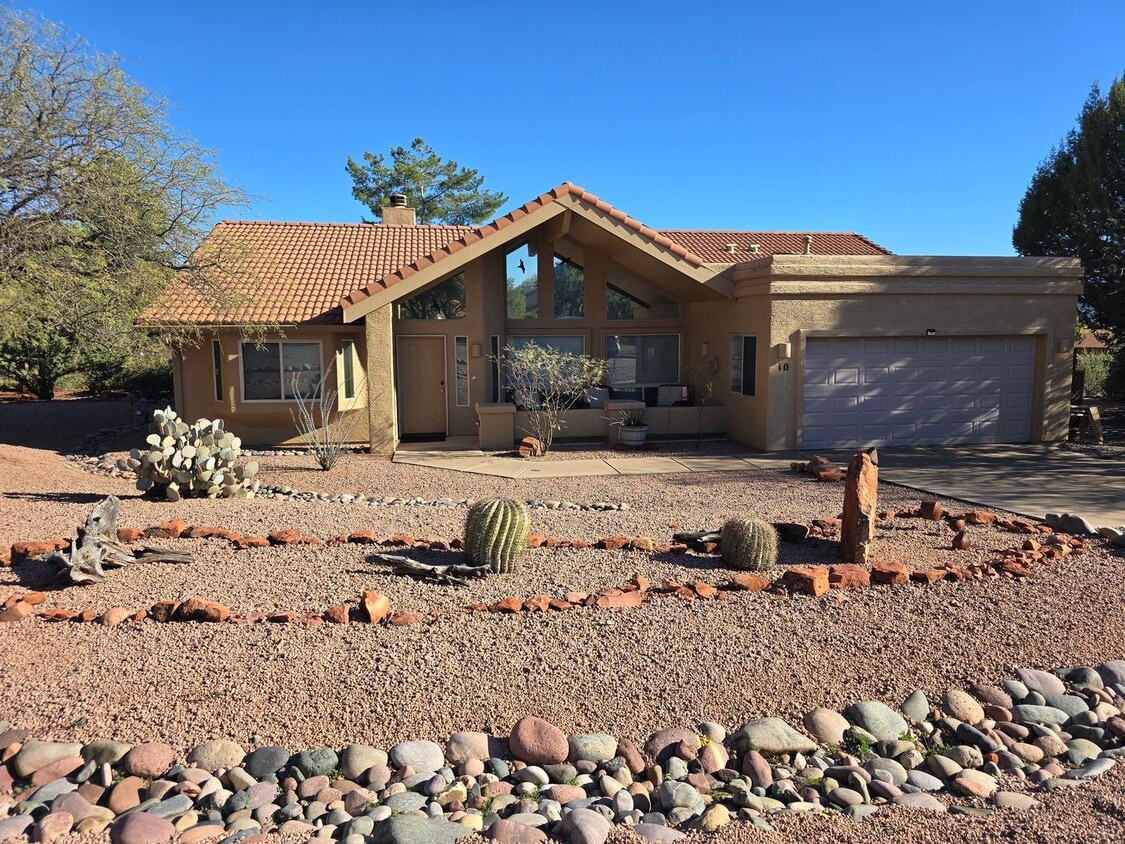 Primary Photo - Furnished, 1-Year Long-Term Rental