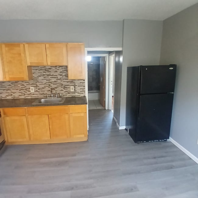 Foto del edificio - 490 Edgewood St