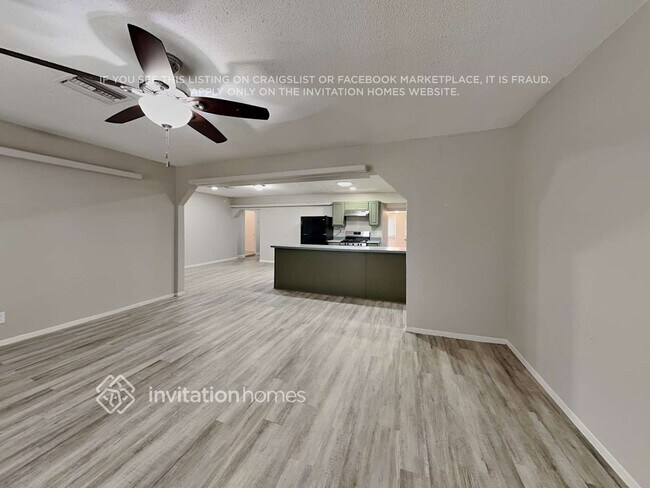 Foto del edificio - 3114 W Charter Oak Rd