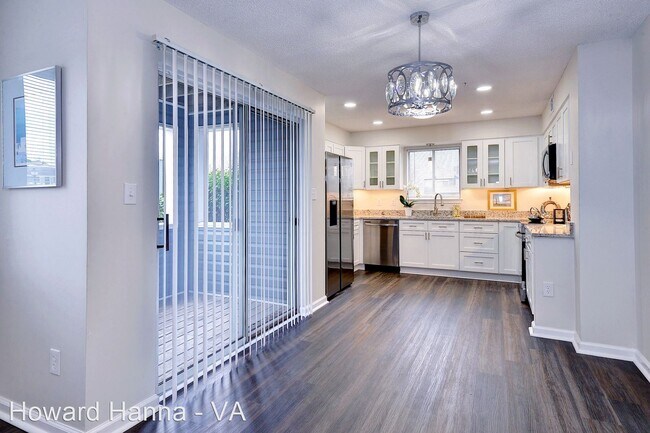 Foto del edificio - 2 br, 2 bath House - 384 Nantucket Place