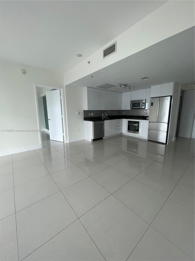 Foto del edificio - 92 SW 3rd St