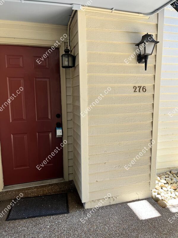 Building Photo - 276 Hillsboro Pl