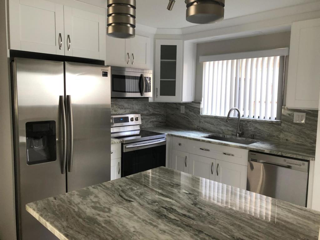 Foto principal - 15090 Ashland Pl