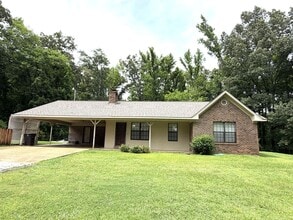Building Photo - 556 CR-1460
