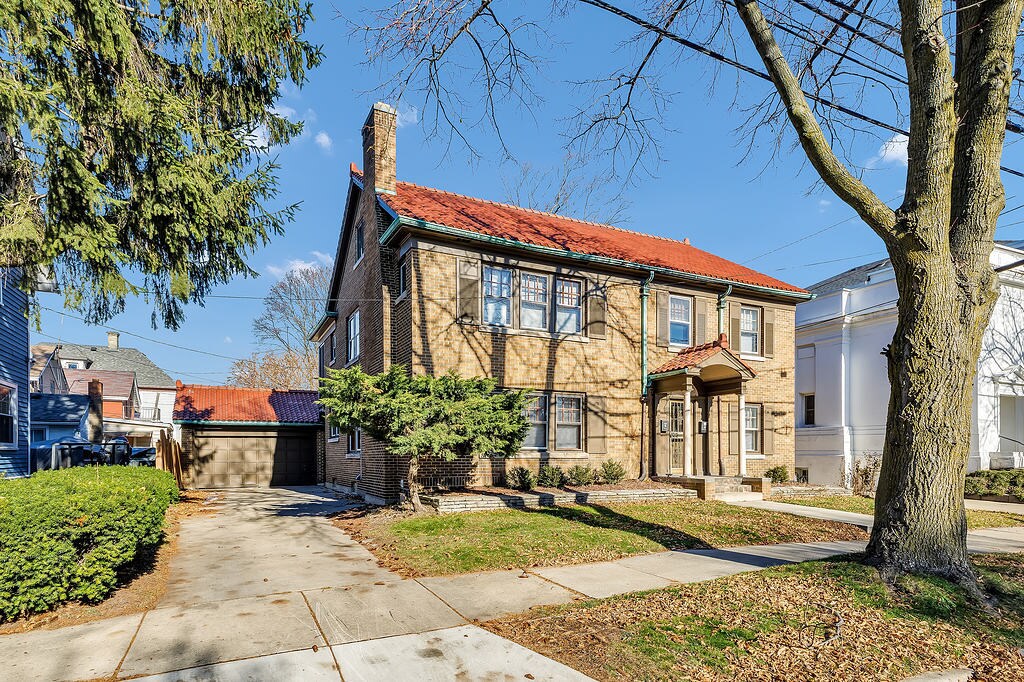 Primary Photo - 412 9th St