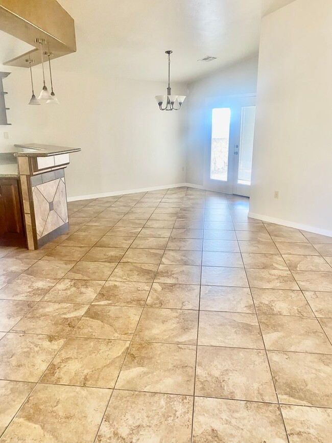 Foto del edificio - 7324 Vista De Sobre Dr