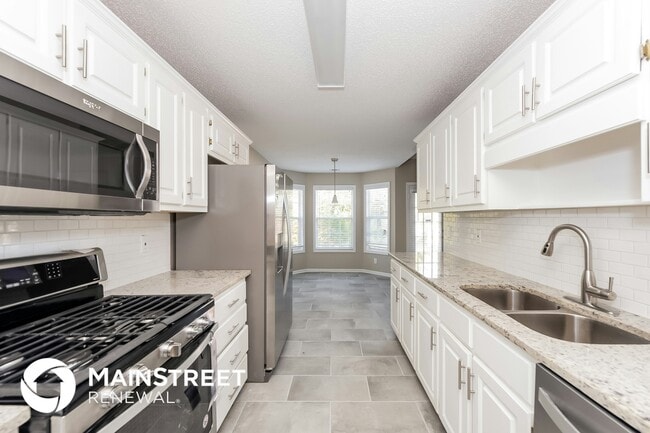 Building Photo - 1005 Maria Dr