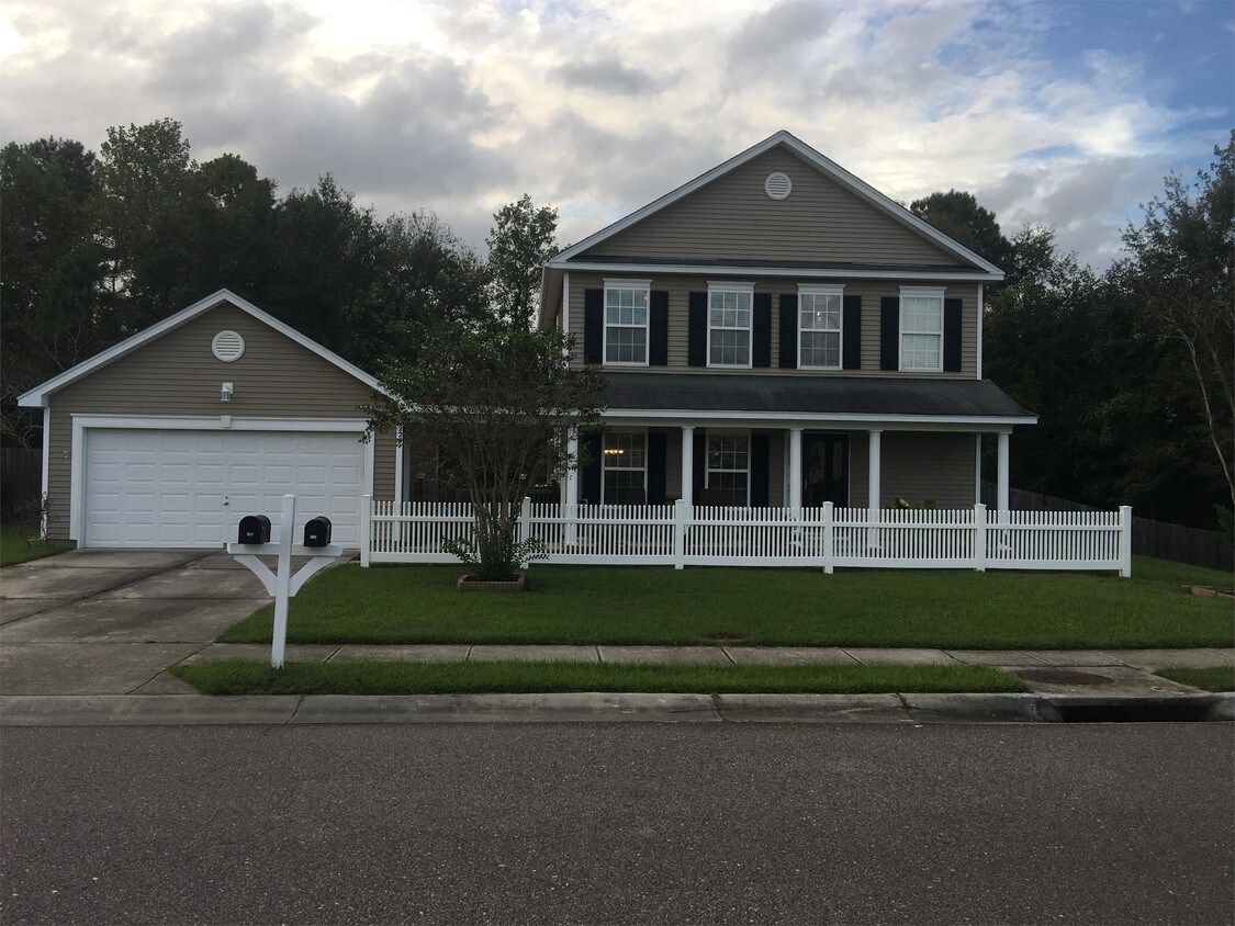 Primary Photo - 225 Savannah River Dr