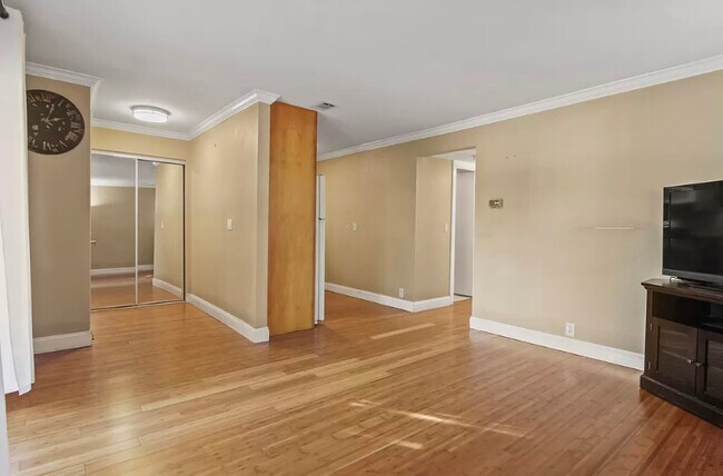 Foto del edificio - 658 River Oak Way