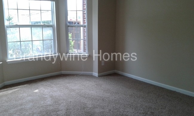 Building Photo - 616 Pipkin Dr
