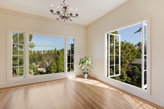 Building Photo - 4121 Greenwood Ave