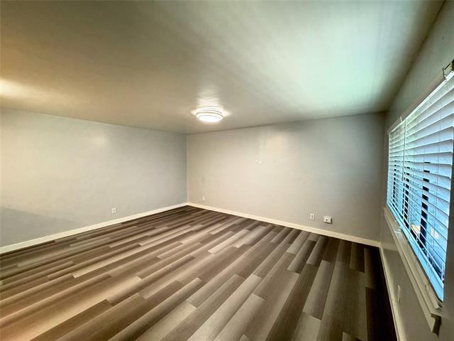 Foto del edificio - 5819 Harvest Hill Rd