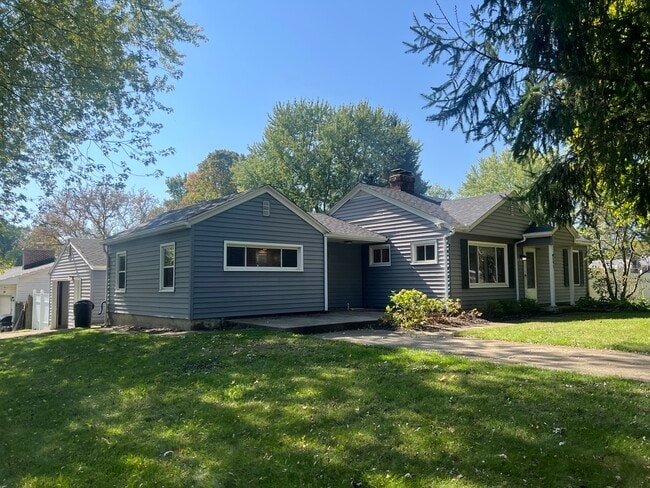 Foto del edificio - 3591 Harry Truman Dr