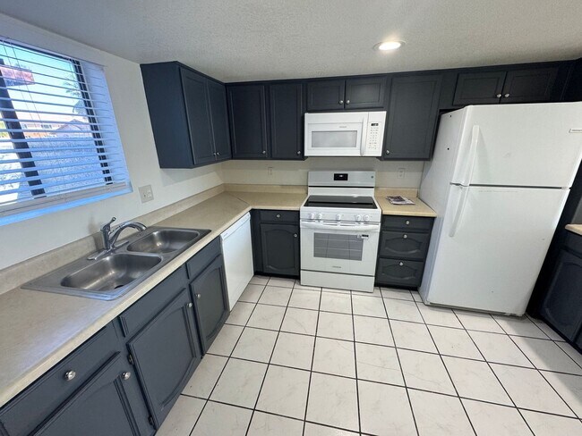 Foto del edificio - 18239 N 40th St