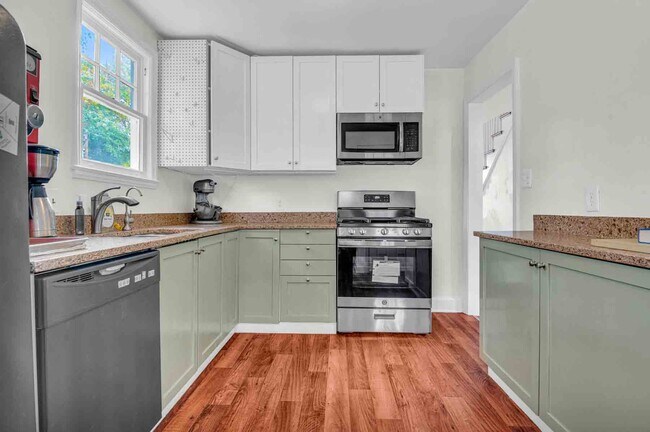 Foto del edificio - 6306 46th Ave