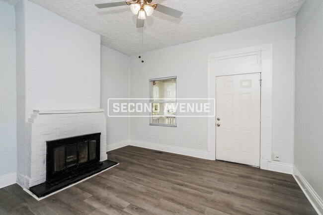 Building Photo - 320 N 35th ST