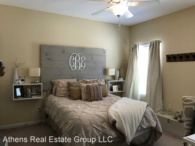 Foto del edificio - 4 br, 4 bath House - 2200 S Milledge Avenue