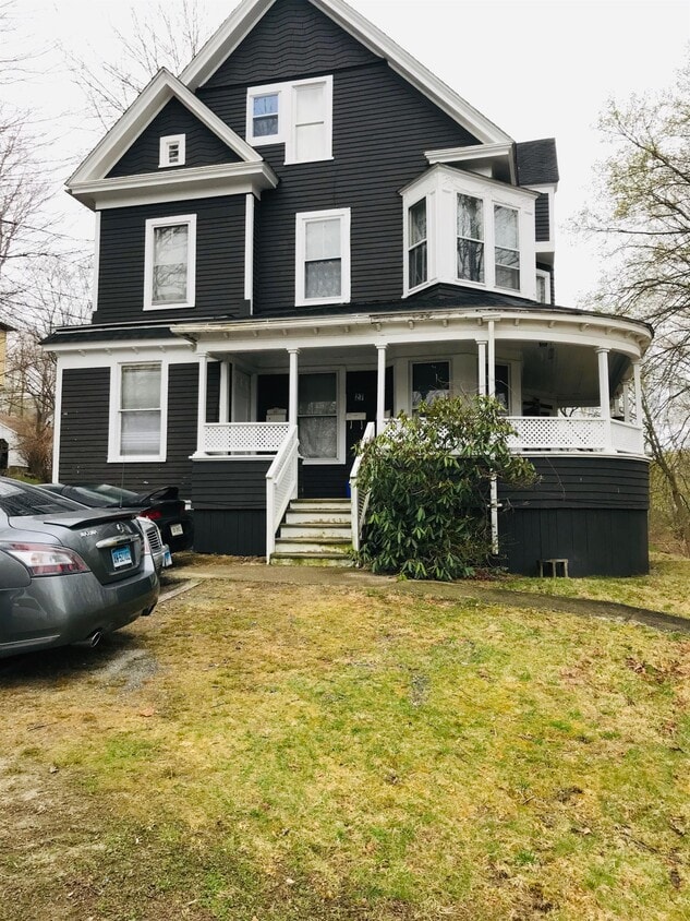 Primary Photo - 27 Greene Ave
