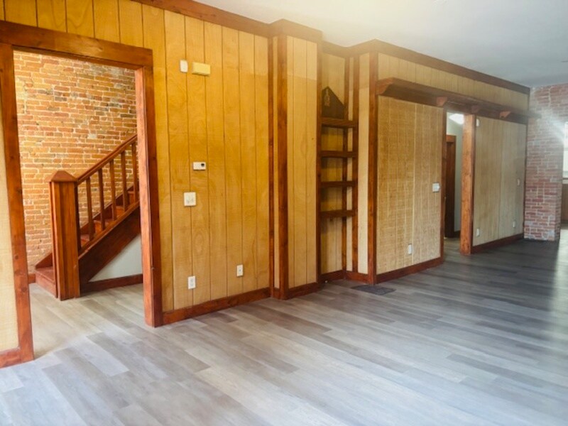 Foto principal - 425 N Brady St