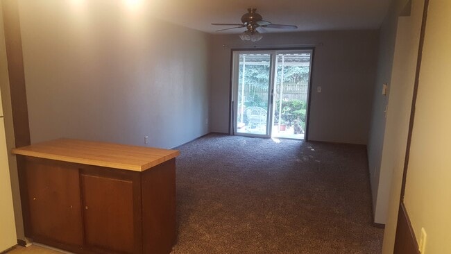 Living Room - 212 Harrison St