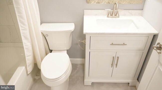 Foto del edificio - 9847 Hellingly Pl