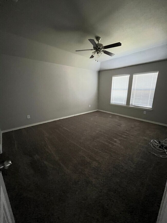 Foto del edificio - New Home For Rent