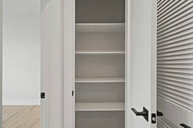 Foto del edificio - 432-436 S Maple Ave