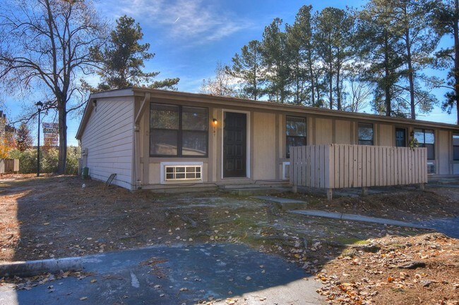 Building Photo - 141 Fister Court