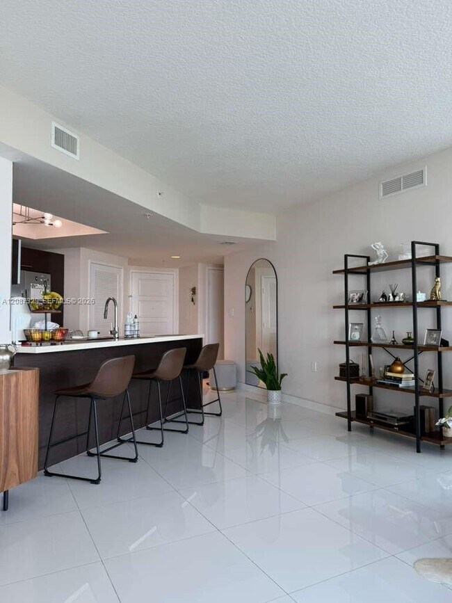 Building Photo - 200 Sunny Isles Blvd