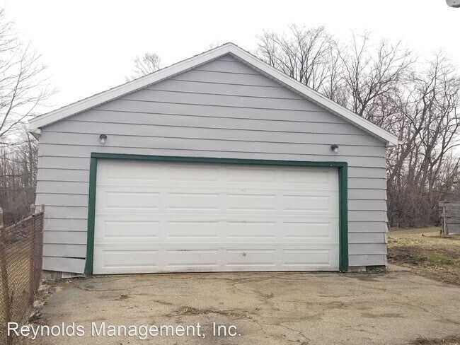 Foto del edificio - 4 br, 1 bath House - 2028 E South St