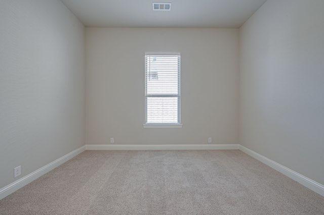 Building Photo - 16417 Garden Dr