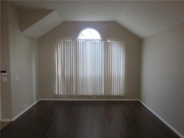 Foto del edificio - 633 Blue Sky Dr