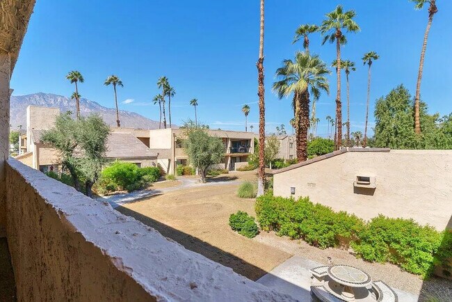 Foto del edificio - 5300 E Waverly Dr