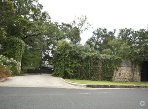 Building Photo - Batts House Apartments